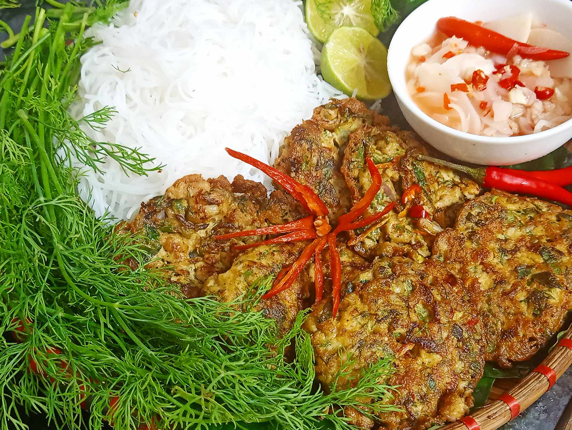 Hướng Dẫn C&aacute;ch L&agrave;m Chả Rươi B&eacute;o Ngậy Thơm Lừng Vị M&ugrave;a Thu