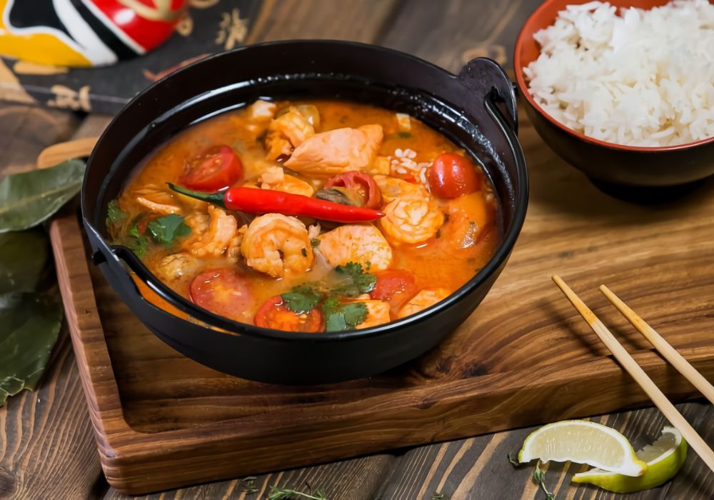 Hướng Dẫn C&aacute;ch Nấu Lẩu Th&aacute;i Tom Yum Chua Cay Đậm Đ&agrave; Hương Vị