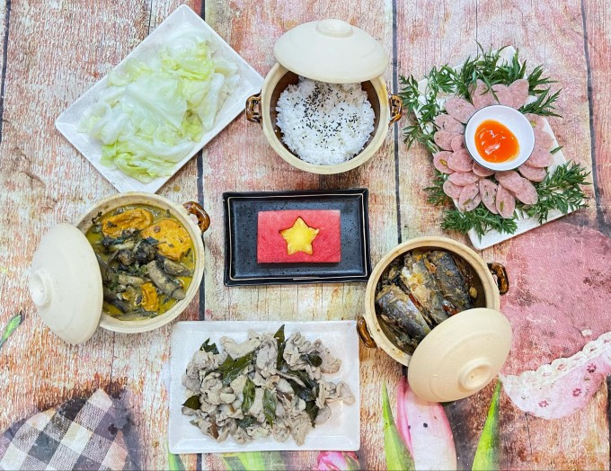 Mâm cỗ lễ 30/4 đậm đà hương vị ẩm thực Việt Nam 