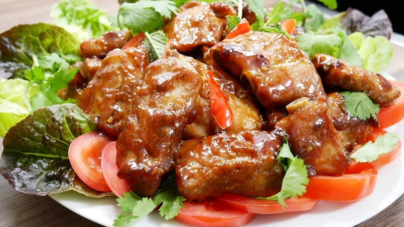 Trình bày sườn xào chua ngọt đẹp mắt thơm ngon 