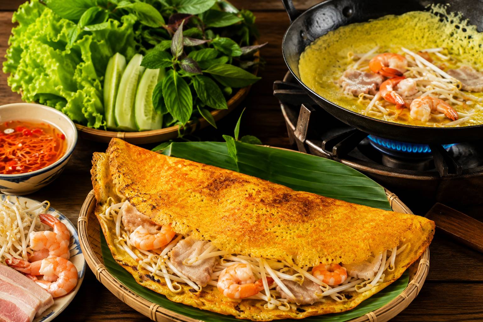 Đổ bánh đúng kỹ thuật sẽ đảm bảo cấu trúc và hương vị của bánh thành phẩm
