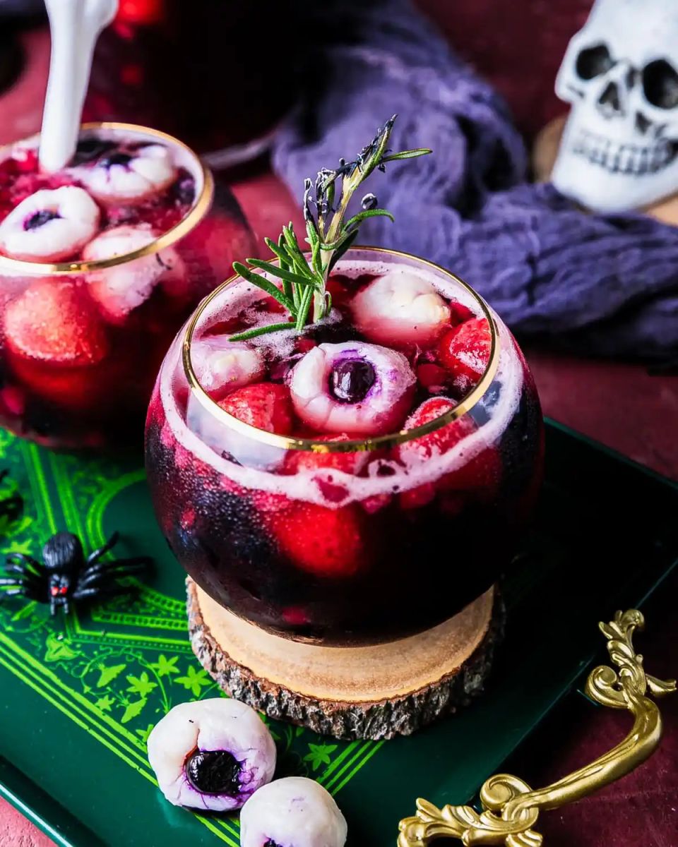 Cocktail Ma Quái (Spooky Mocktail)