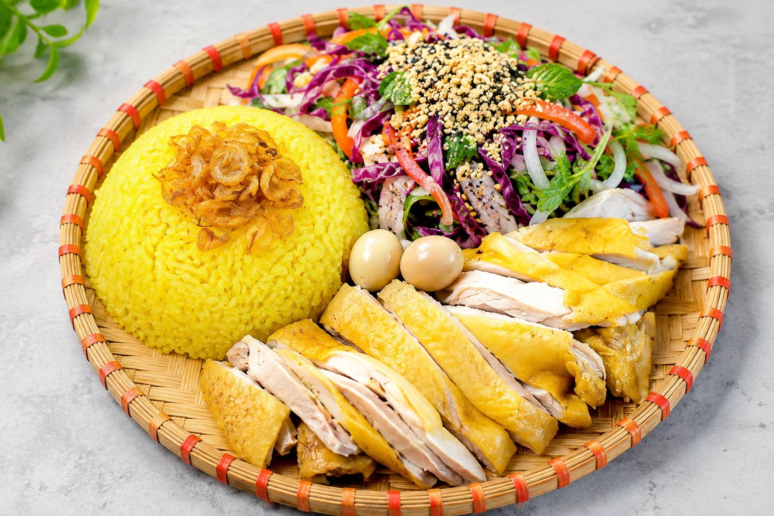 Cơm gà Hội An - Món ăn nổi tiếng thơm ngon và giàu dinh dưỡng 