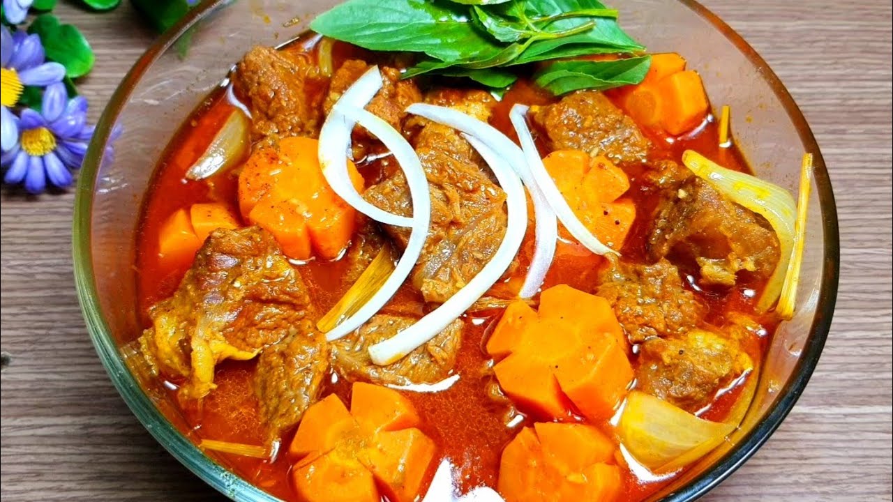 Thưởng thức bò kho chuẩn vị 